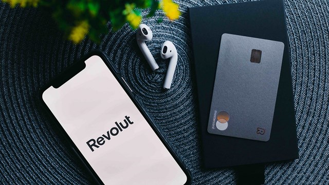 Ήρθε και στην Ελλάδα η Revolut Bank