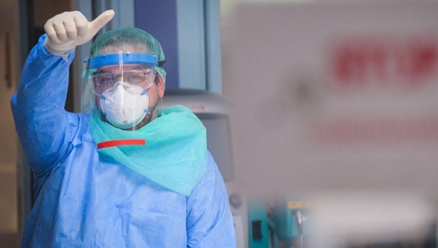 Αποθαρρυντική έκθεση του ΑΠΘ για την αύξηση κρουσμάτων τον Αύγουστο