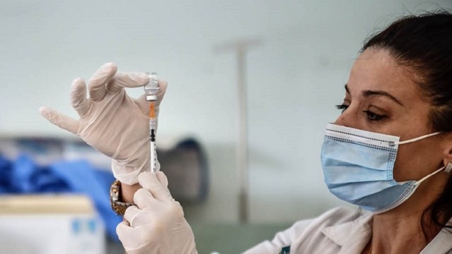 Μάριος Θεμιστοκλέους: Επιχειρησιακά έτοιμοι αν χρειαστεί 3η δόση εμβολιασμού
