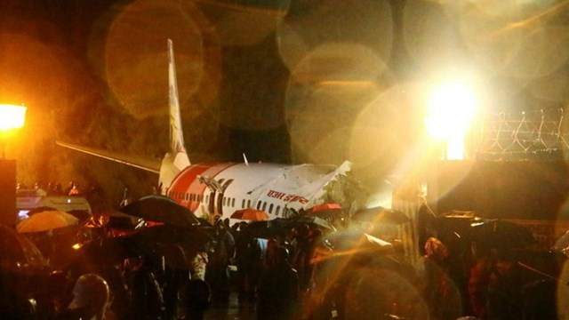 Ινδία: Συντριβή αεροσκάφους με 191 επιβάτες σε αεροδρόμιο