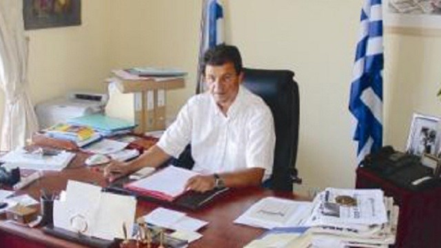 Πέθανε από τον κορωνοϊό ο πρώην Δήμαρχος Πάρου, Χρήστος Βλαχογιάννης