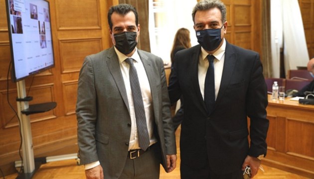 Μάνος Κόνσολας: "Νέα μισθολογικά, βαθμολογικά και φορολογικά κίνητρα για τους γιατρούς στα νησιά"