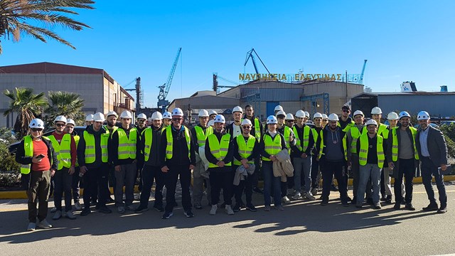 Εκπαιδευτική επίσκεψη στις εγκαταστάσεις των Ναυπηγείων Ελευσίνας  από σπουδαστές του Τμήματος Μηχανικών της ΑΕΝ Ασπροπύργου