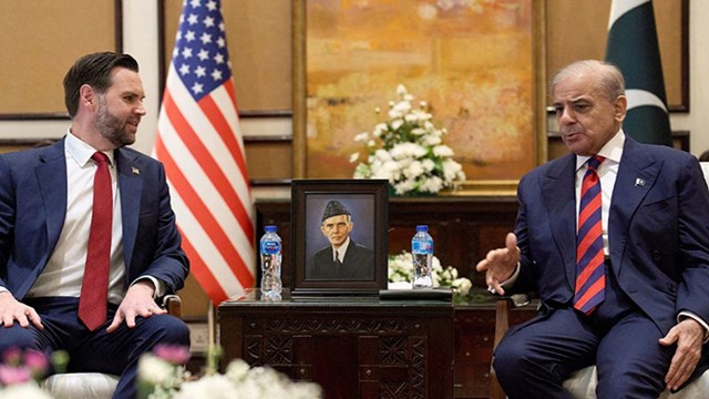 LIVE: Τραμπ: Το Ιράν έχει παραβιάσει την εκεχειρία πολλάκις