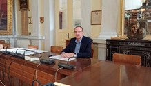 Συνέντευξη Τύπου του Δημάρχου Σύρου-Ερμούπολης, Νίκου Λειβαδάρα για την ολοκλήρωση των διαδικασιών παραχώρησης τμήματος του στρατοπέδου